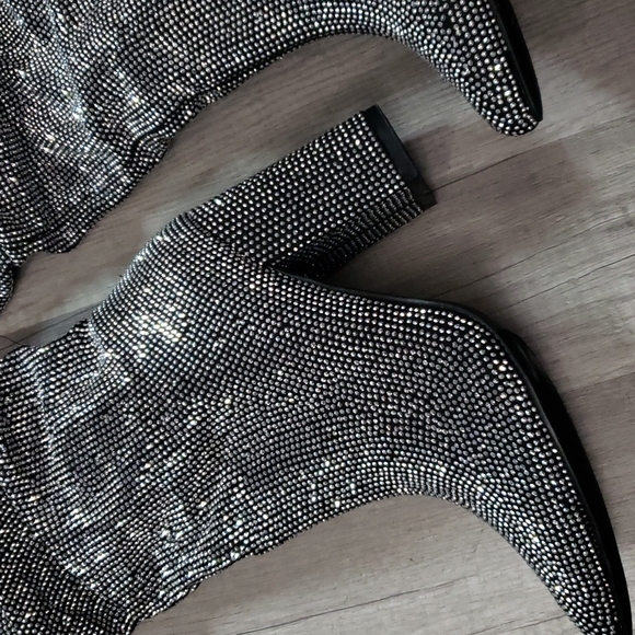 Paris peach boots - Picture 3 of 3